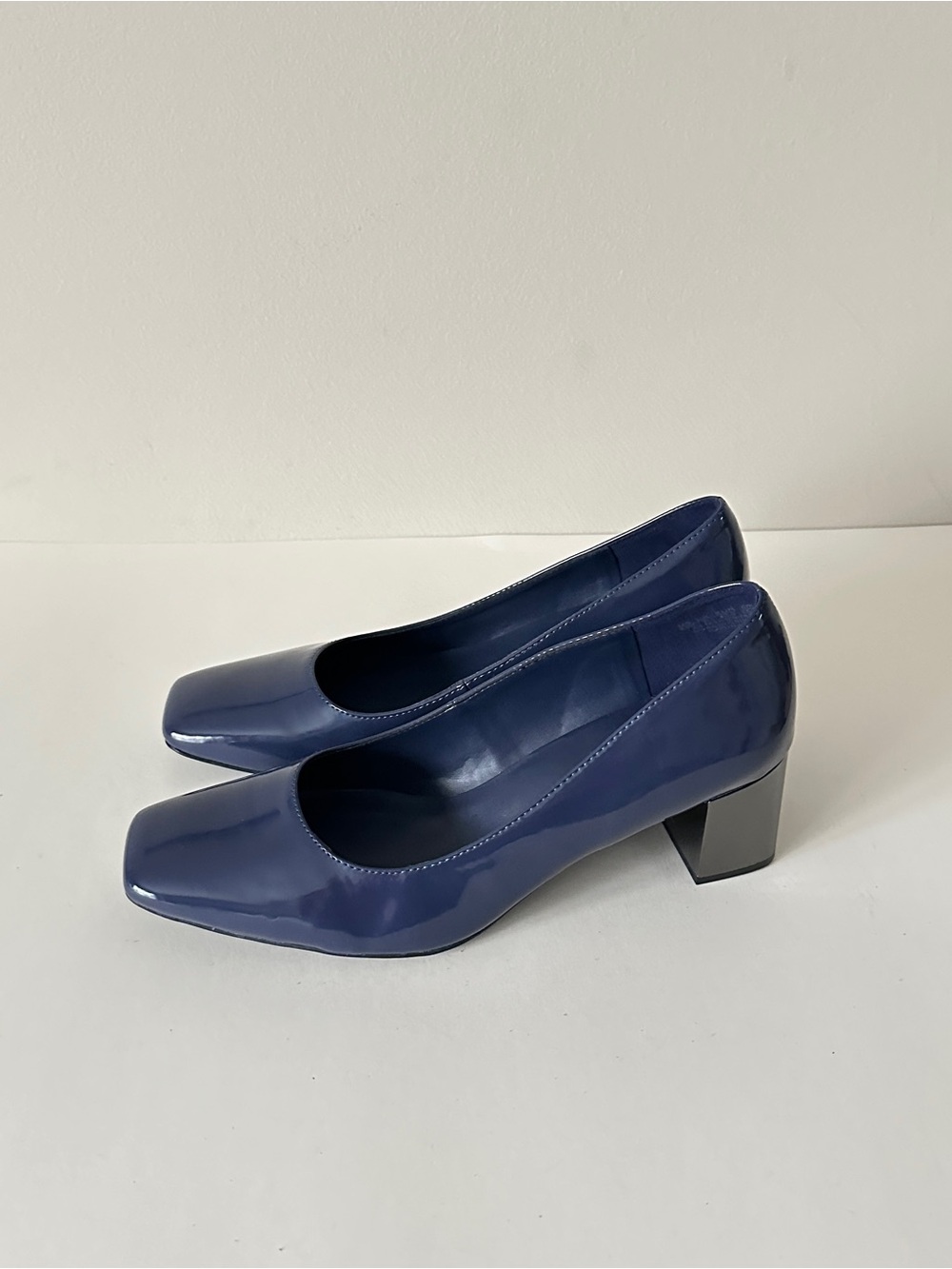 NEW Naturalizer Karina Midnight Blue Patent Block Heel Women's Pumps, Sz 9.5W